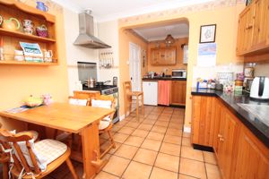 Kitchen/Diner- click for photo gallery